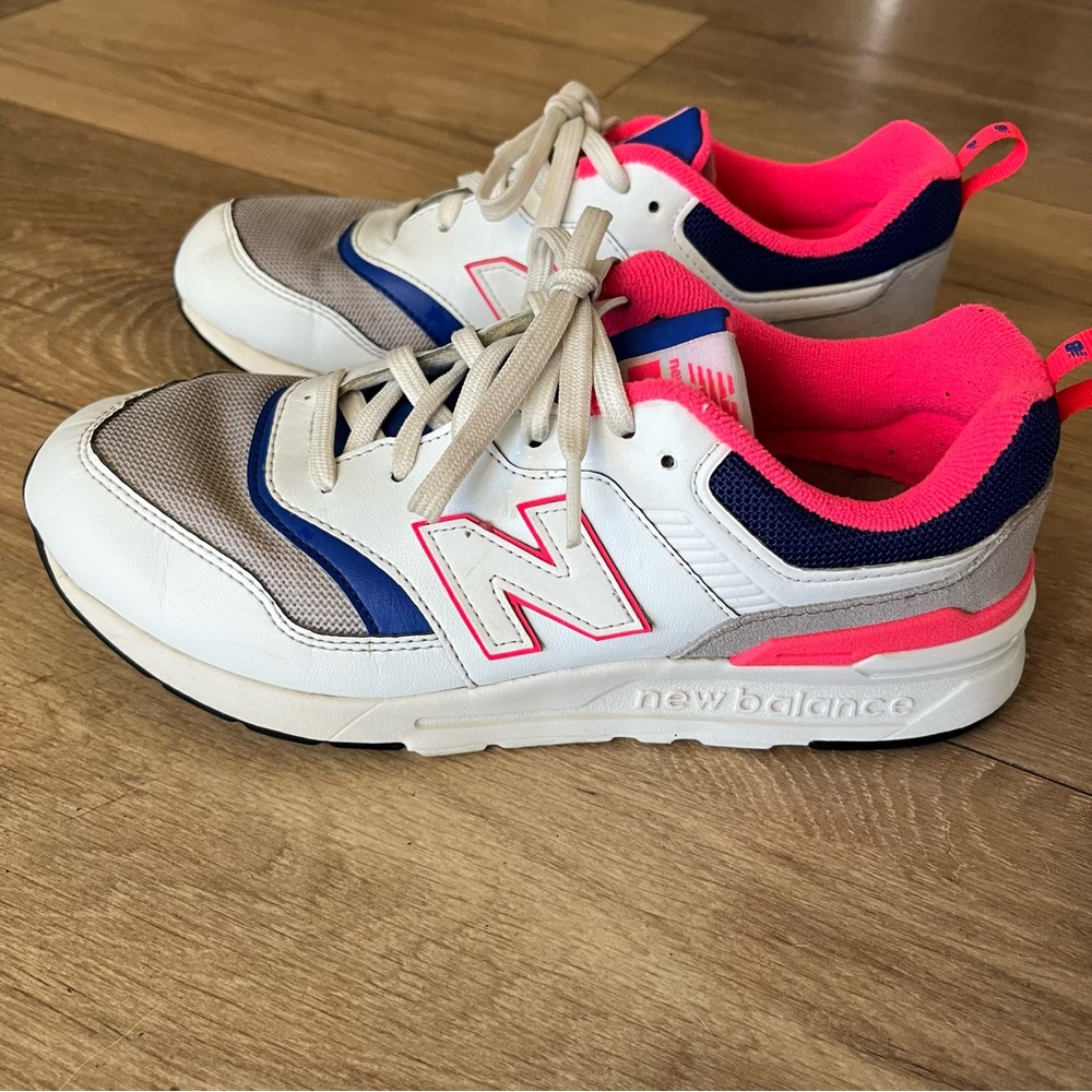 New Balance Girls 997H Sneakers Size 6